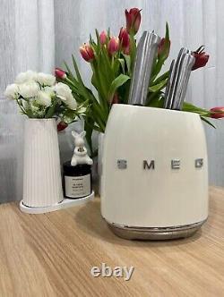 Smeg Knives of 7 pieces stainless steel, knife block set of 6 knives and block