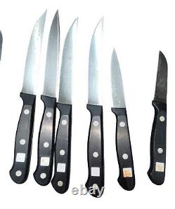 Ensemble de couteaux Wusthof Gourmet et bloc de couteaux en bois de 12 pièces.